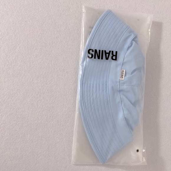 Rains Bucket Hat Sky Blue size XS-M - Picture 6 of 10